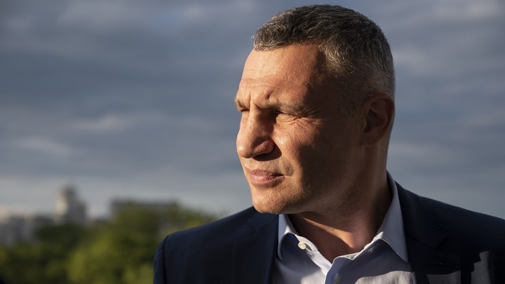Банковая запугивает оппозицию лишением гражданства — Кличко