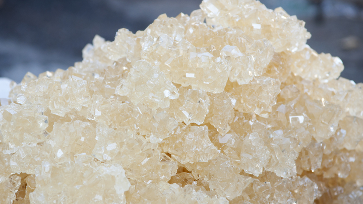 Ученые установили безопасное для здоровья количество сахара в кофе и чае