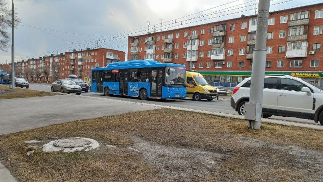 Управление транспорта кемерово. Транспорт Кемерово. Общественный транспорт Кемерово. Трамвай Кемерово. Транспорт 42.