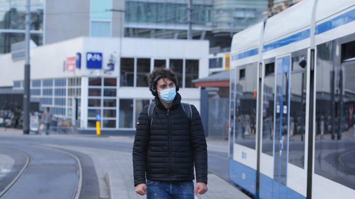 Пещерный уровень: Доктор Комаровский объяснил, как уберечь себя от COVID-19 без лишних трат