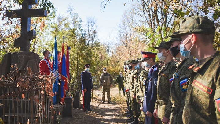 В Ростове-на-Дону и Новочеркасске почтили память казаков-гвардейцев, громивших Наполеона