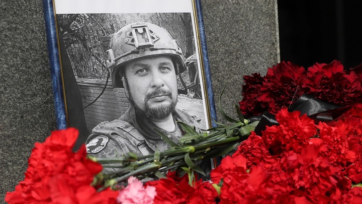Военкор Татарский в последнем интервью рассказал, как в окопах относятся к Пугачёвой и Галкину*
