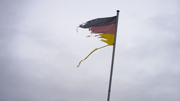 Министр обороны ФРГ Ламбрехт решила подать в отставку – Bild