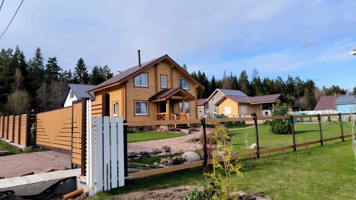 Участок земли или квартира от государства: специалист рассказал, как получить даром