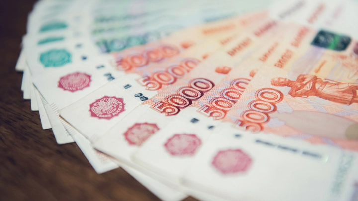 Доктор наук Катасонов заявил о риске запрета наличных в России