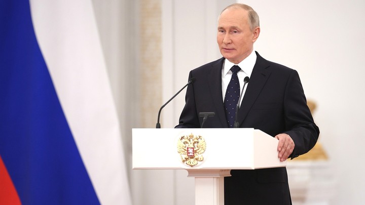 Путин вновь достал красную папку: То, что у всех на слуху