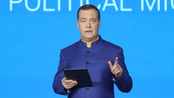 Медведев прокомментировал гибель генерала Кириллова