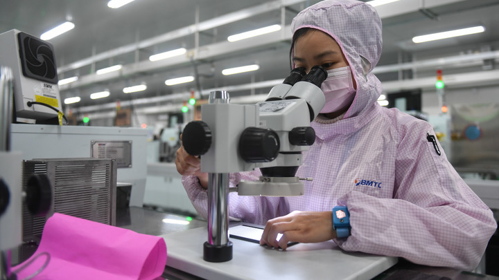 Иссякают запасы защиты: Проведение работ на АЭС Фукусима-1 затруднено из-за вспышки коронавируса