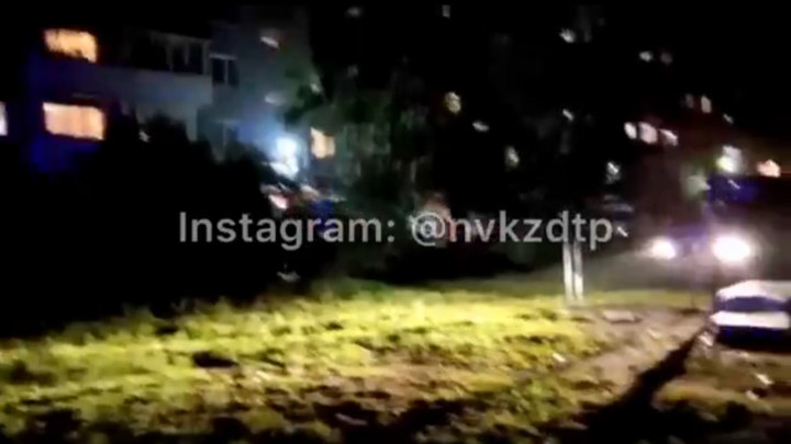 Ночью в Новокузнецке эвакуировали жильцов многоэтажки из-за сообщения о минировании