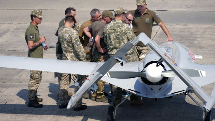 Байрактары должны были полететь на Россию? В Минобороны рассказали о киевской разработке