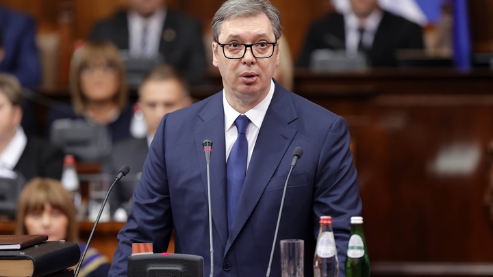 Президент Сербии возмутился попыткой сорвать его переговоры с Россией