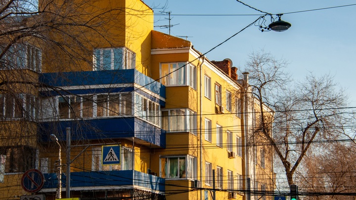 В Нижнем Новгороде эвакуируют жителей из-за просадки дома