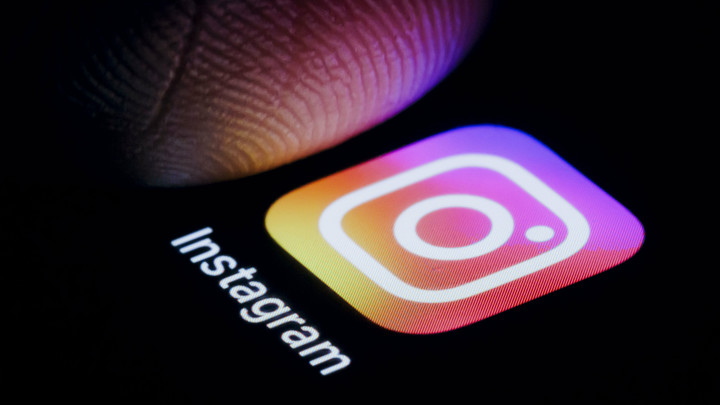 Это шутка?: Instagram* начал помечать палестинцев террористами. Теперь извиняется