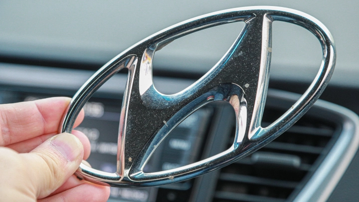 Компания Hyundai зарегистрировала в Роспатенте торговый знак Palibrus. Что это за модель?