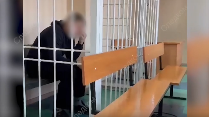 Новосибирца будут судить за убийство бывшей девушки в подъезде дома