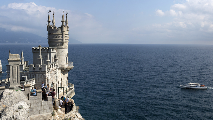 Говорить можно всё, но: Политолог объяснил, зачем американцам Крым