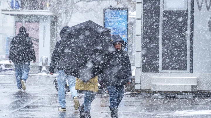 Самый сильный снегопад XXI века: В Пермском крае в конце апреля намело сугробы