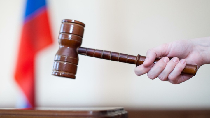 В общую колонию на 8 лет: Писателю Глуховскому* вынесли приговор