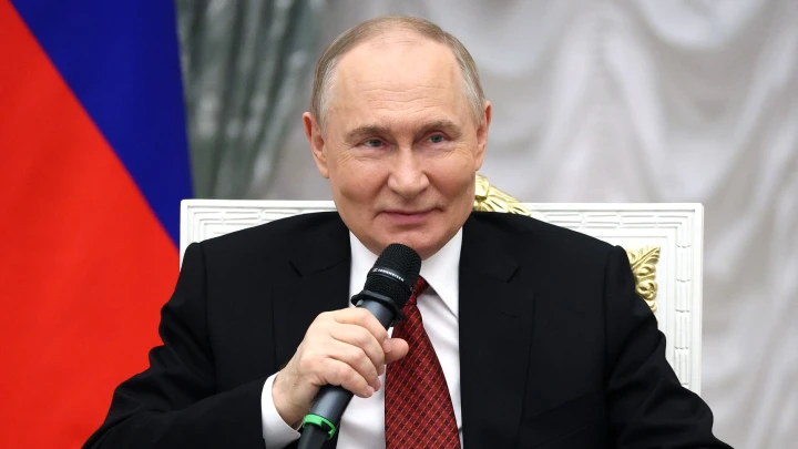 Путин рассказал, как надоумил бойца СВО жениться на своей возлюбленной