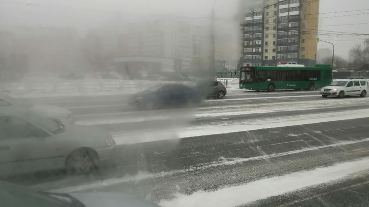 Мокрый снег, порывистый ветер, метели и гололед возвращаются в Челябинск