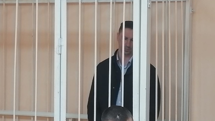 В Новосибирске инспектора ГИБДД отправили под домашний арест из-за дела о взятках