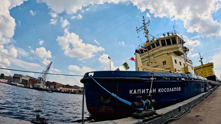 Два сварщика попали в реанимацию после взрыва на ледоколе в Петербурге