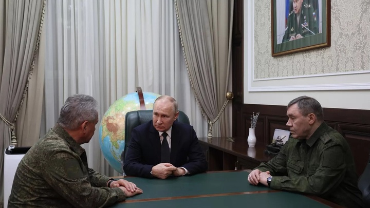 Владимир Путин посетил штаб ЮВО в Ростове-на-Дону. Что известно