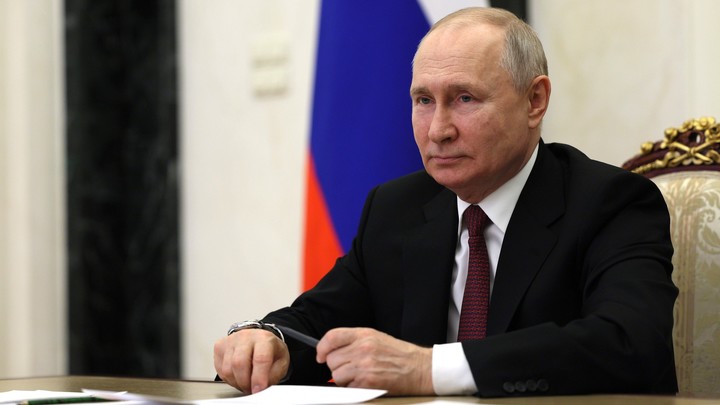 Путин показал проект Стамбульского договора, подписанный переговорщиками Киева