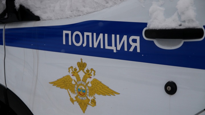 Водитель протаранил СТО в Петербурге. В полиции объяснили причину ЧП