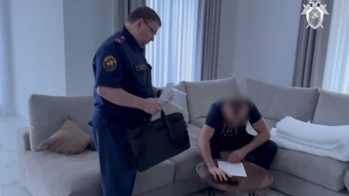 В Новосибирской области задержали двух топ-менеджеров по делу о многомиллионных взятках
