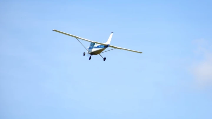 Самолёт упал в Приморье. Что известно о судьбе пилота