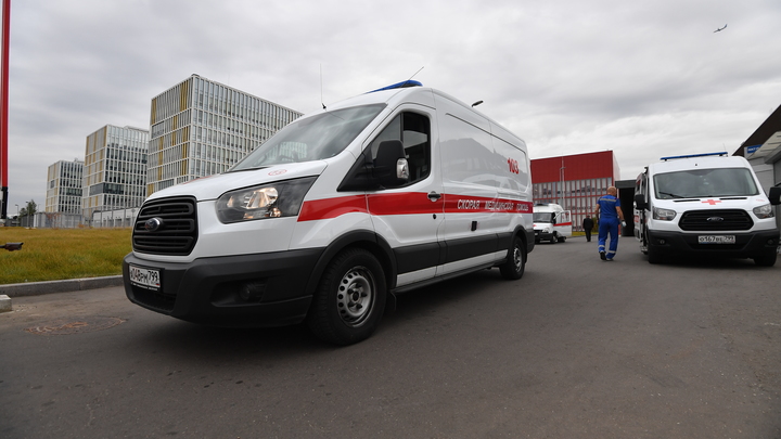 Из-за пандемии в Санкт-Петербурге увеличилось число алкоголиков и психически больных людей