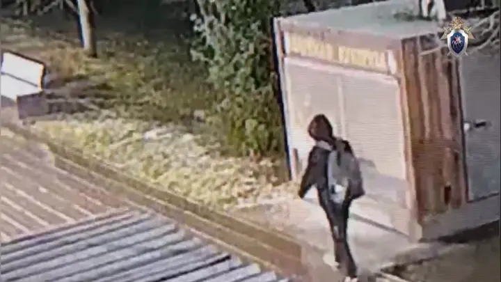 Вандал разорвал фото фронтовиков на Стене Памяти в Челябинске