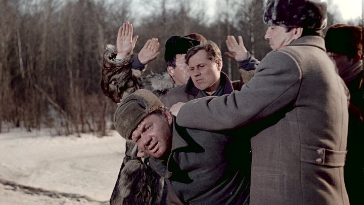 Пропустил даже режиссёр: Серьёзный ляп в Джентльменах удачи заметили лишь спустя 51 год