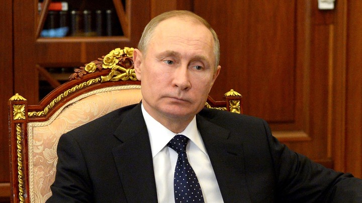 Украина должна решить это вместе с Донбассом: Путин оценил идею размещения миротворцев