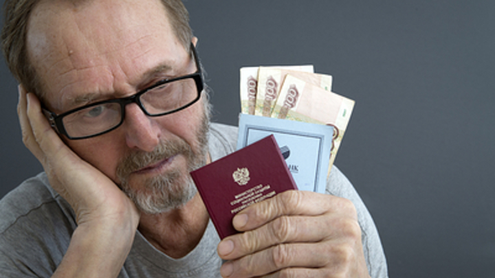 Живут от зарплаты до зарплаты: Названо количество работающих пенсионеров