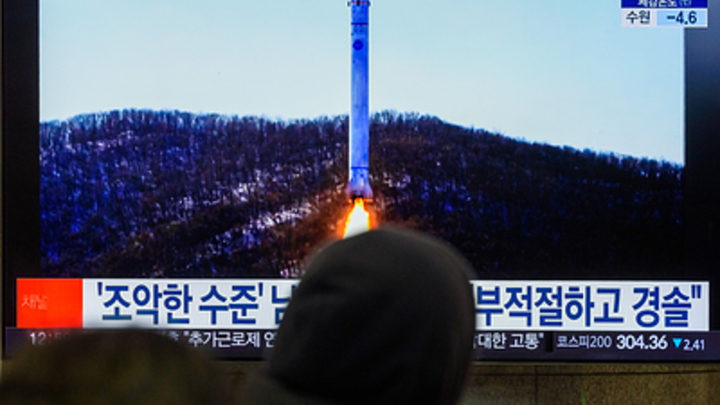 Япония и Южная Корея напряглись. КНДР успешно вывела на орбиту спутник-шпион