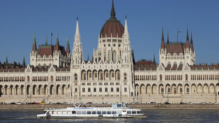 В Венгрии уточнили правила пересечения границы русскими туристами: Добро пожаловать