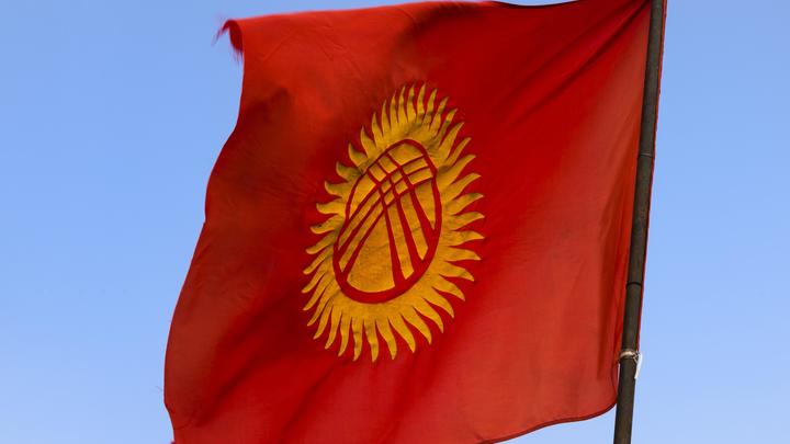 Тут всё ломают уже: Дружинники разогнали буйных мародёров в Бишкеке