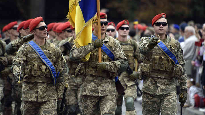 США открыто готовят Украину к войне с Россией: Блогер указал на 10 фактов