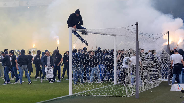 Культурная Швейцария озверела. Русского избили на стадионе в Базеле