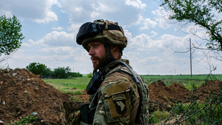 Жители Соледара не доверяют ВСУ и отказываются эвакуироваться — NYT