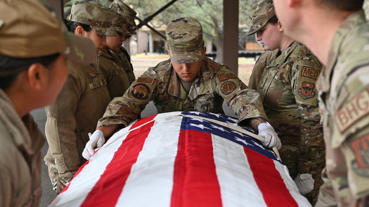 Перла: Запад заинтересован в войне с Россией - это их шанс обогатиться