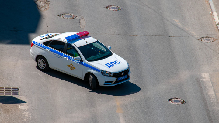 Да кто такой этот ваш ПДД: в Петербурге злостный нарушитель на полной скорости сбил ребенка во дворе
