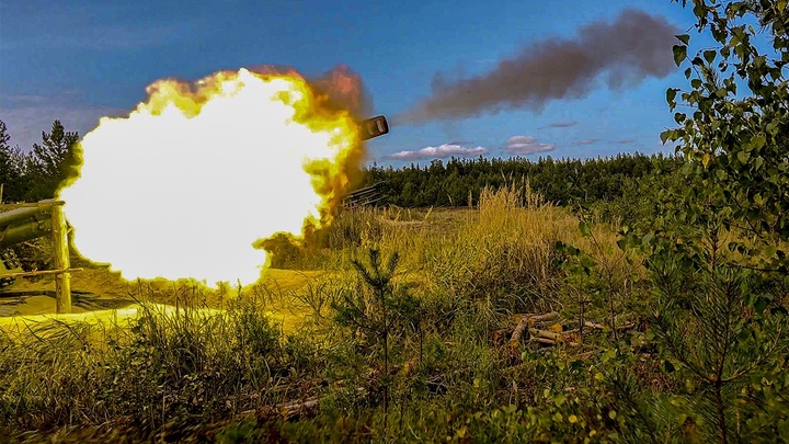 ЕС существенно отстает от планов поставить Киеву миллион боеприпасов