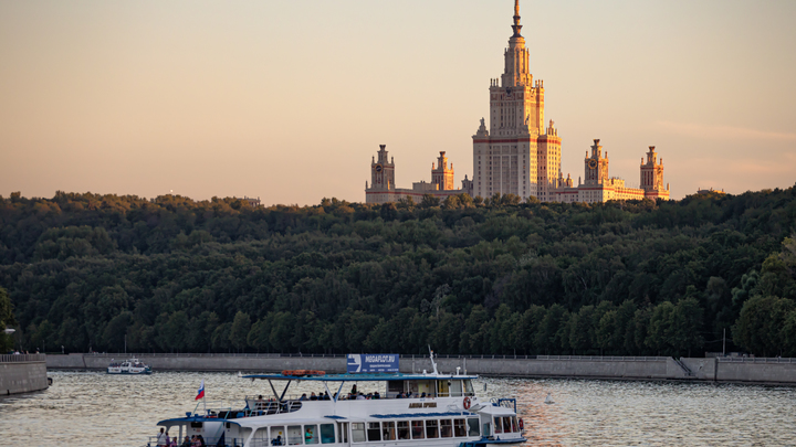 В Москву пришла весна: На городских набережных началась особая подготовка