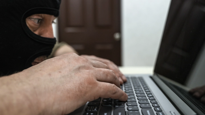 В Ивановской области аферисты пытаются взломать аккаунты руководства полиции