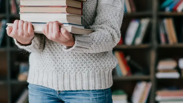 В США школьного секретаря арестовали за интим с двумя подростками