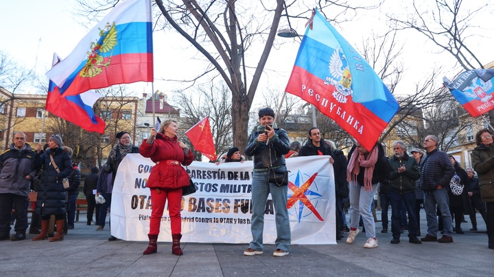 Европа просыпается: Американский ветеран увидел борьбу с пропагандой на памятнике Русалочке