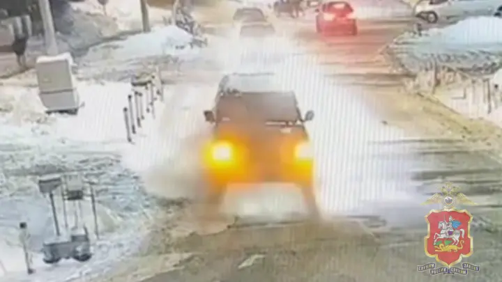 Видео с моментом подрыва машины бизнесмена во Фрязине попало в сеть